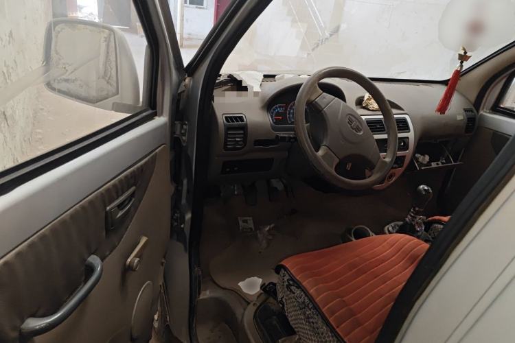 Used FAW Jiabao V70 2011 1.0L Standard Edition DA465QA Driver Seat