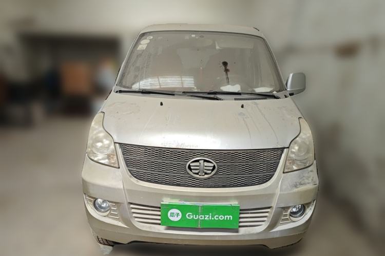 Used FAW Jiabao V70 2011 1.0L Standard Edition DA465QA Front