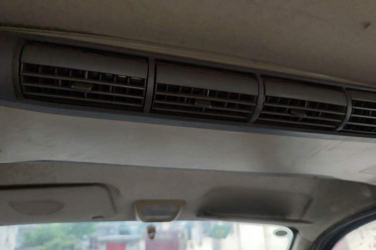 Used FAW Jiabao V70 2011 1.0L Standard Edition DA465QA Headliner