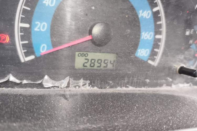 Used FAW Jiabao V70 2011 1.0L Standard Edition DA465QA Odometer Close Up