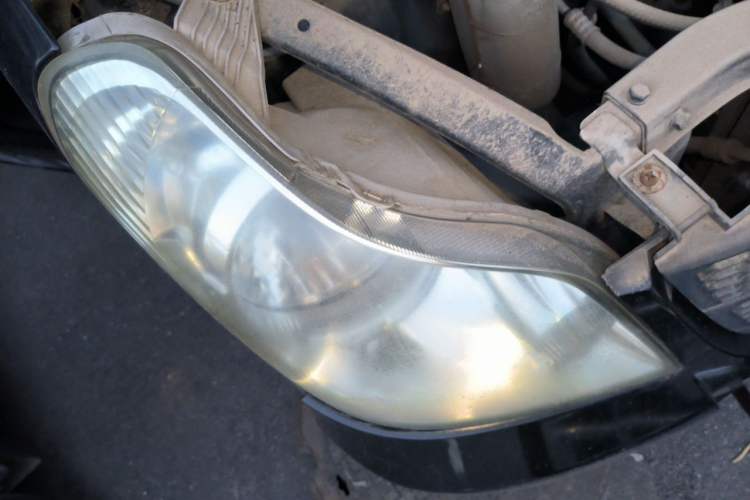 Used FAW Jiabao V70 II 2012 1.0L Standard Version Right Front Headlight