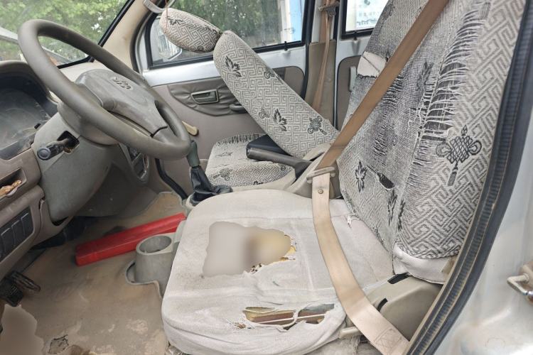 Used FAW Jiabao V70 II 2012 1.0L Standard Version Left Front Seat