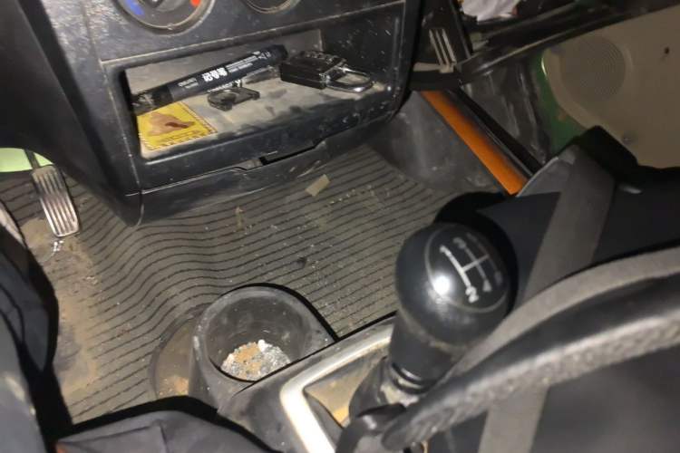 Used FAW Jiabao V75 2015 1.0L Standard Version DAM10AR Gear Lever
