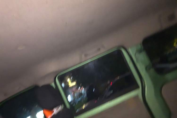 Used FAW Jiabao V75 2015 1.0L Standard Version DAM10AR Headliner