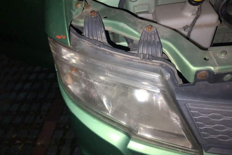 Used FAW Jiabao V75 2015 1.0L Standard Version DAM10AR Right Front Headlight