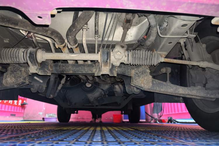Used FAW Jiabao V75 2015 1.0L Standard Version DAM10AR Chassis Front