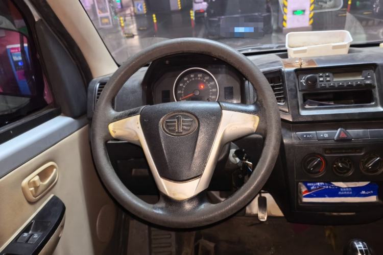 Used FAW Jiabao V75 2015 1.0L Standard Version DAM10AR Steering Wheel