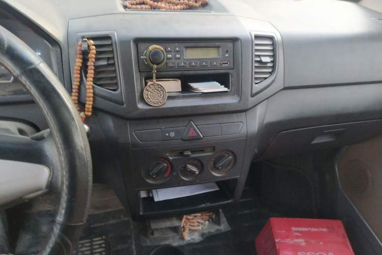 Used FAW Jiabao V75 2015 1.0L Standard Version DAM10AR Audio And AC Panel