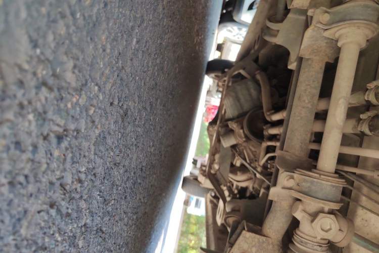 Used FAW Jiabao V75 2015 1.0L Standard Version DAM10AR Chassis Front