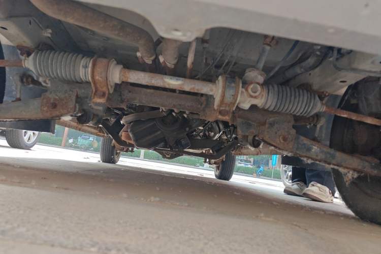 Used FAW Jiabao V75 2015 1.0L Standard Version DAM10AR Chassis Front