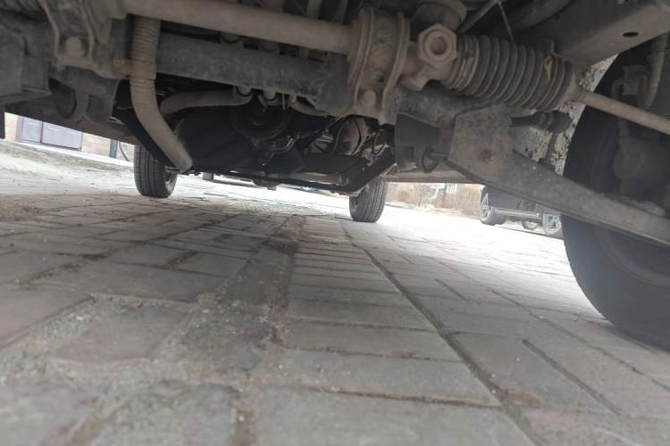 Used FAW Jiabao V75 2015 1.0L Standard Version DAM10AR Chassis Front