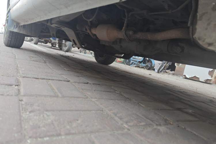 Used FAW Jiabao V75 2015 1.0L Standard Version DAM10AR Chassis Rear Left
