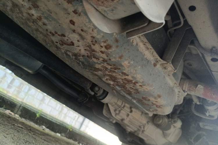 Used FAW Jiabao V75 2015 1.0L Standard Version DAM10AR Chassis Rear Right