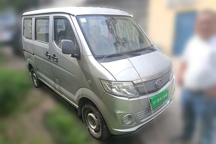 Used FAW Jiabao V75 2015 1.0L Standard Version DAM10AR Front Right 45 Deg