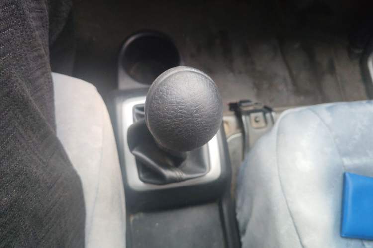 Used FAW Jiabao V75 2015 1.0L Standard Version DAM10AR Gear Lever