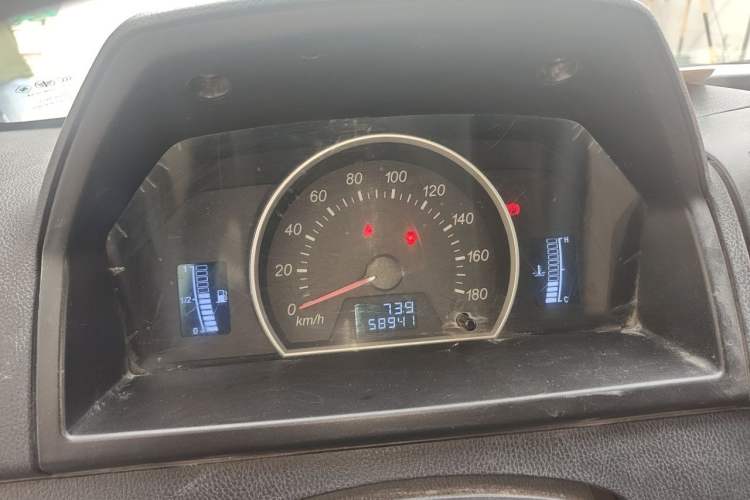 Used FAW Jiabao V75 2015 1.0L Standard Version DAM10AR Instrument Cluster
