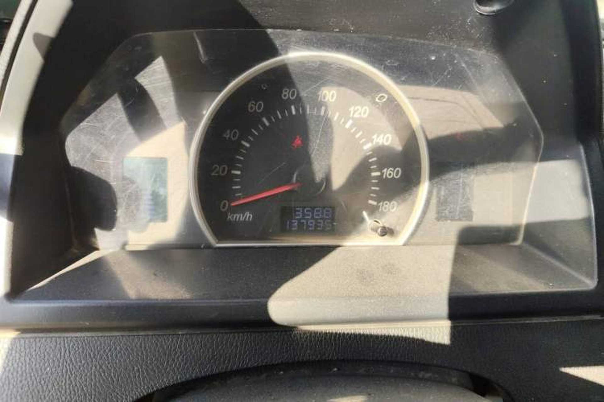 Used FAW Jiabao V75 2015 1.0L Standard Version DAM10AR Instrument Cluster