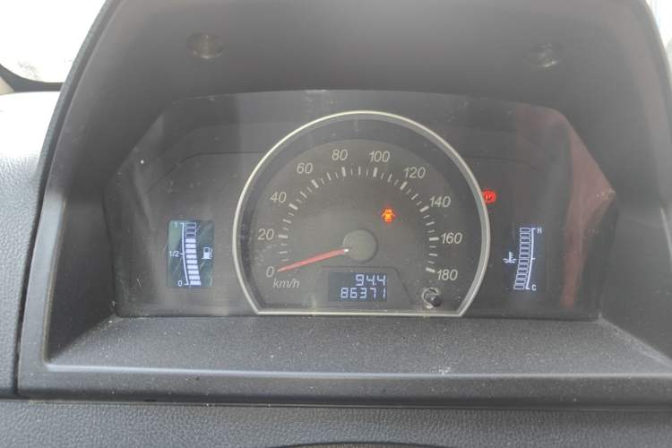 Used FAW Jiabao V75 2015 1.0L Standard Version DAM10AR Instrument Cluster
