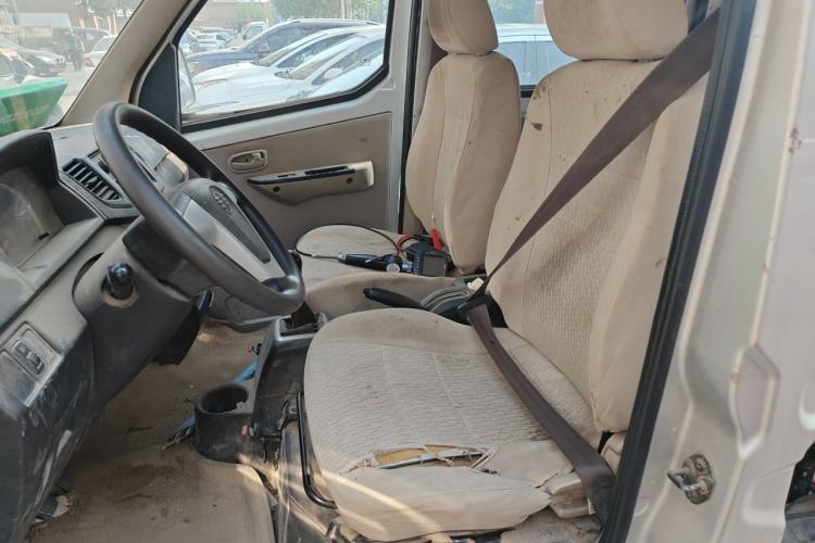 Used FAW Jiabao V75 2015 1.0L Standard Version DAM10AR Left Front Seat