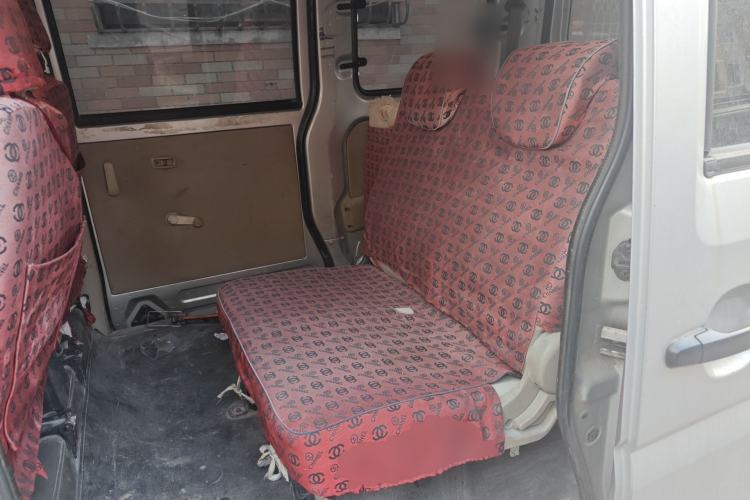 Used FAW Jiabao V75 2015 1.0L Standard Version DAM10AR Left Rear Seat