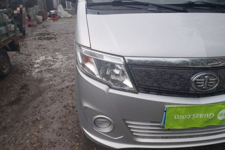 Used FAW Jiabao V75 2015 1.0L Standard Version DAM10AR Right Front Headlight