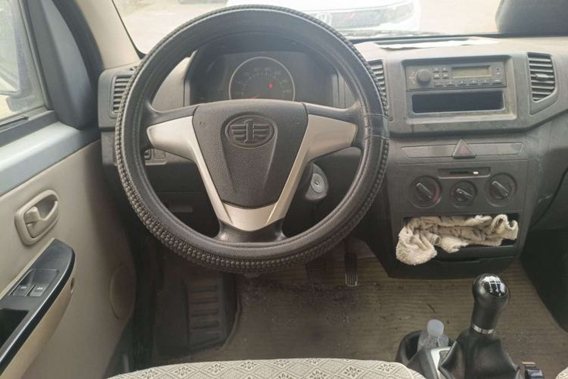 Used FAW Jiabao V75 2015 1.0L Standard Version DAM10AR Steering Wheel