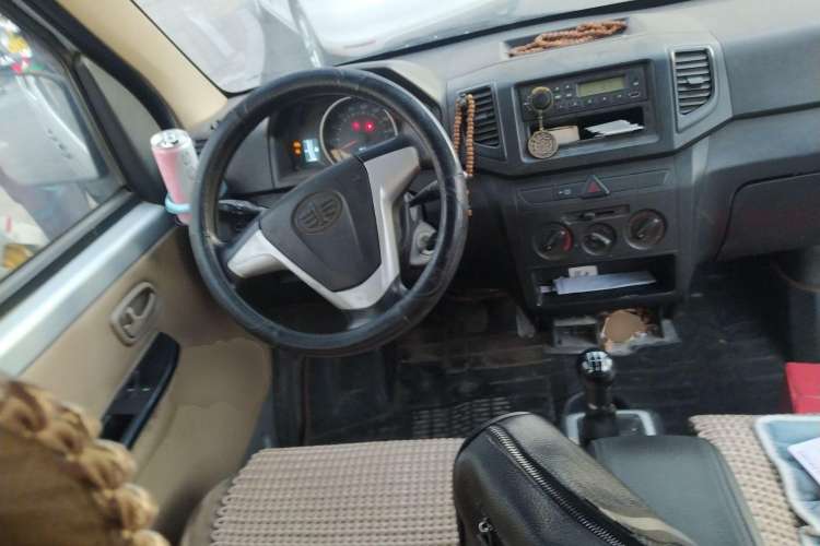 Used FAW Jiabao V75 2015 1.0L Standard Version DAM10AR Steering Wheel