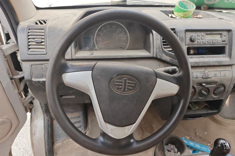Used FAW Jiabao V75 2015 1.0L Standard Version DAM10AR Steering Wheel