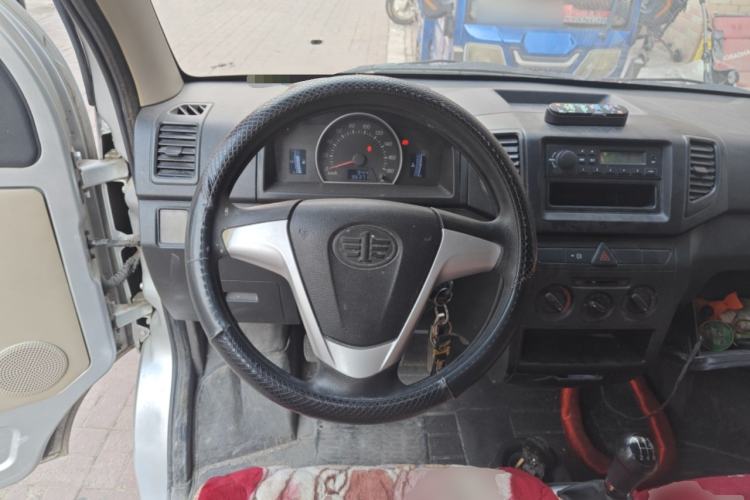 Used FAW Jiabao V75 2015 1.0L Standard Version DAM10AR Steering Wheel
