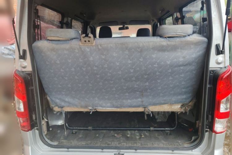 Used FAW Jiabao V75 2015 1.0L Standard Version DAM10AR Trunk