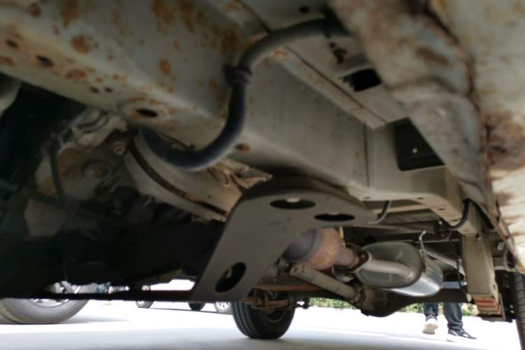 Used FAW Jiabao V75 2015 1.0L Standard Version DAM10AR Chassis Front Left