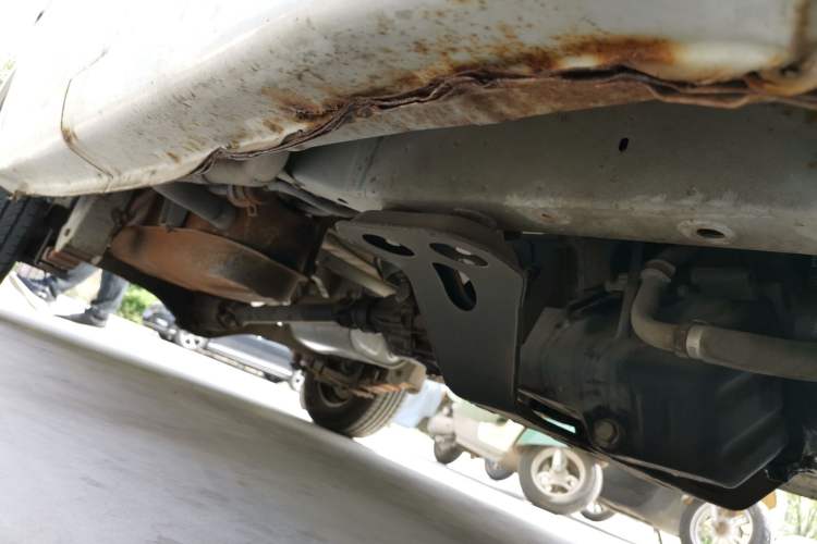 Used FAW Jiabao V75 2015 1.0L Standard Version DAM10AR Chassis Front Right