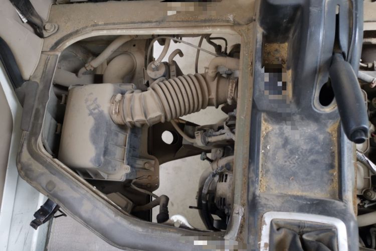 Used FAW Jiabao V75 2015 1.0L Standard Version DAM10AR Engine Bay Right