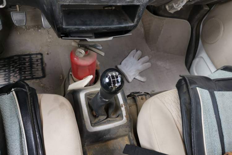 Used FAW Jiabao V75 2015 1.0L Standard Version DAM10AR Gear Lever