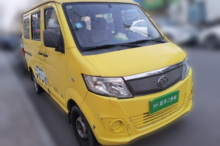 Used FAW Jiabao V75 2015 1.0L Standard Version DAM10AR Front Right 45 Deg