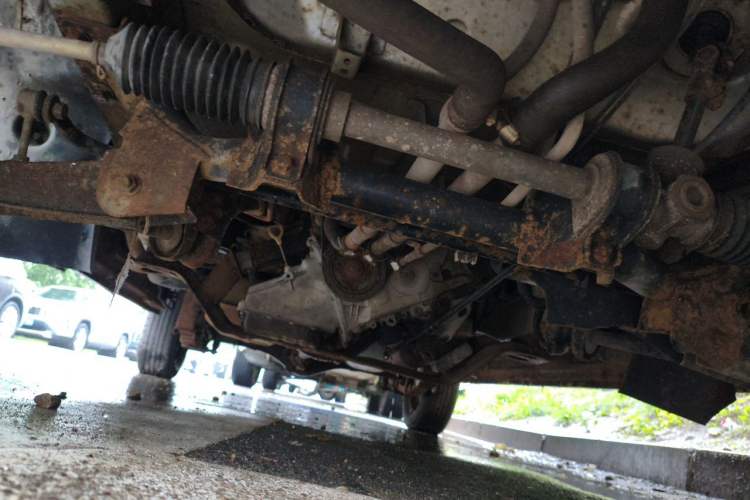 Used FAW Jiabao V77 2015 1.3L Commercial Version CA4GX13 Chassis Front