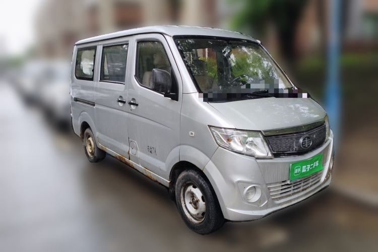 Used FAW Jiabao V77 2015 1.3L Commercial Version CA4GX13 Front Right 45 Deg