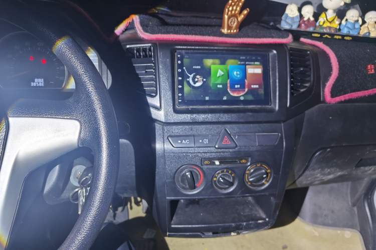 Used FAW Jiabao V77 2015 1.3L Commercial Version CA4GX13 Audio And AC Panel