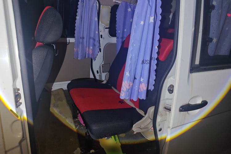 Used FAW Jiabao V77 2015 1.3L Commercial Version CA4GX13 Left Rear Seat