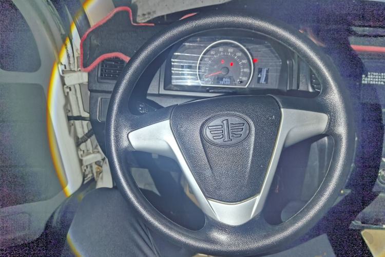 Used FAW Jiabao V77 2015 1.3L Commercial Version CA4GX13 Steering Wheel