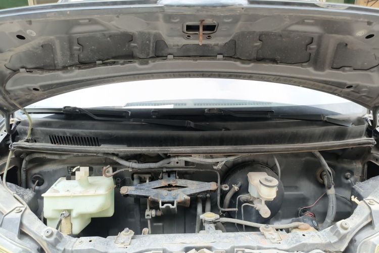 Used FAW Jiabao V80 2013 1.3L Business Comfort Model CA4GX13 Engine Bay