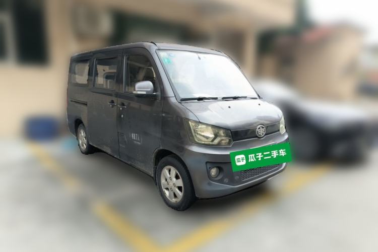 Used FAW Jiabao V80 2013 1.3L Business Comfort Model CA4GX13 Front Right 45 Deg
