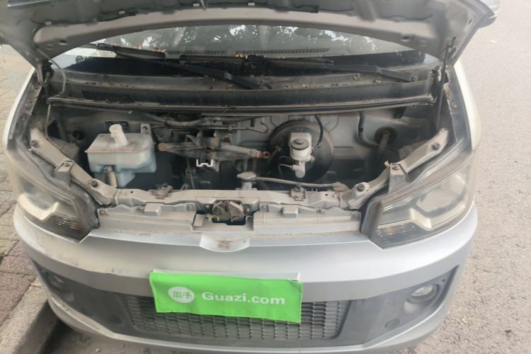 Used FAW Jiabao V80 2013 1.3L Business Comfort Model CA4GX13 Engine Bay