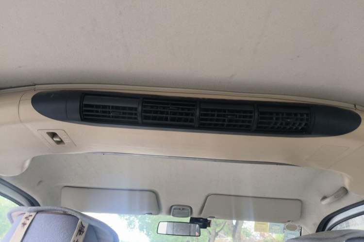 Used FAW Jiabao V80 2013 1.3L Business Comfort Model CA4GX13 Headliner