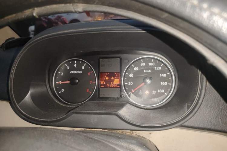 Used FAW Jiabao V80 2013 1.3L Business Comfort Model CA4GX13 Instrument Cluster