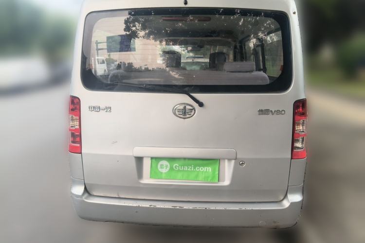 Used FAW Jiabao V80 2013 1.3L Business Comfort Model CA4GX13 Rear