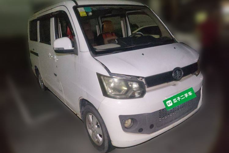 Used FAW Jiabao V80 2013 1.3L Business Comfort Model CA4GX13 Front Right 45 Deg