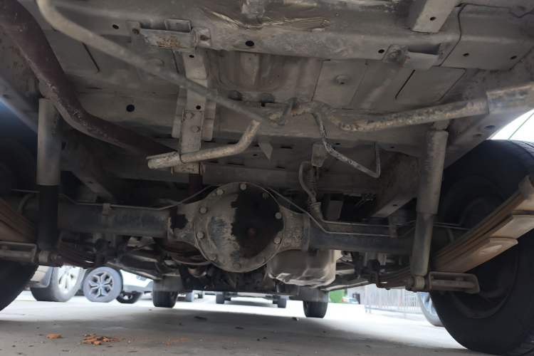 Used FAW Jiabao V80 2014 1.5L Extended All-in-One Standard Version Chassis Rear