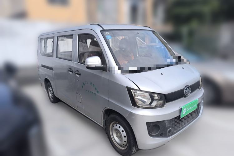 Used FAW Jiabao V80 2014 1.5L Extended All-in-One Standard Version Front Right 45 Deg