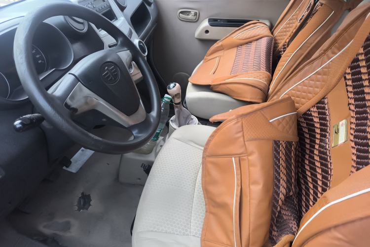 Used FAW Jiabao V80 2014 1.5L Extended All-in-One Standard Version Left Front Seat